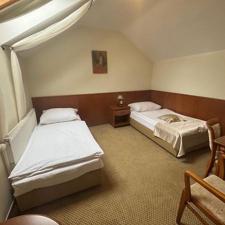 Park Hotel Tartuf Beladice Extérieur photo