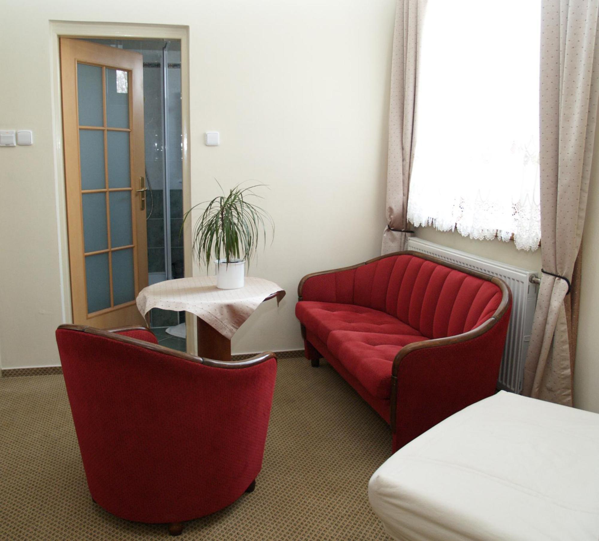 Park Hotel Tartuf Beladice Extérieur photo