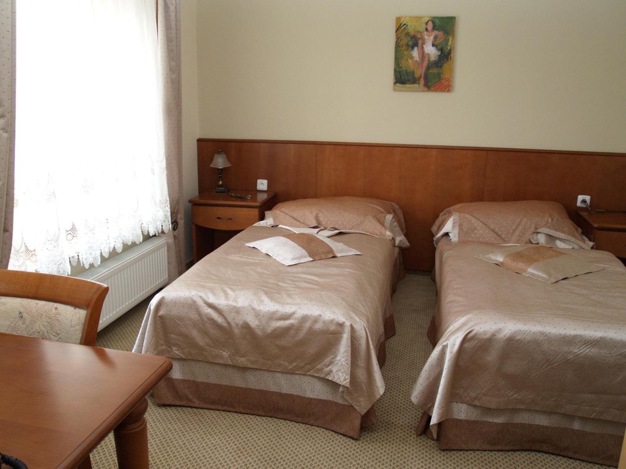 Park Hotel Tartuf Beladice Extérieur photo