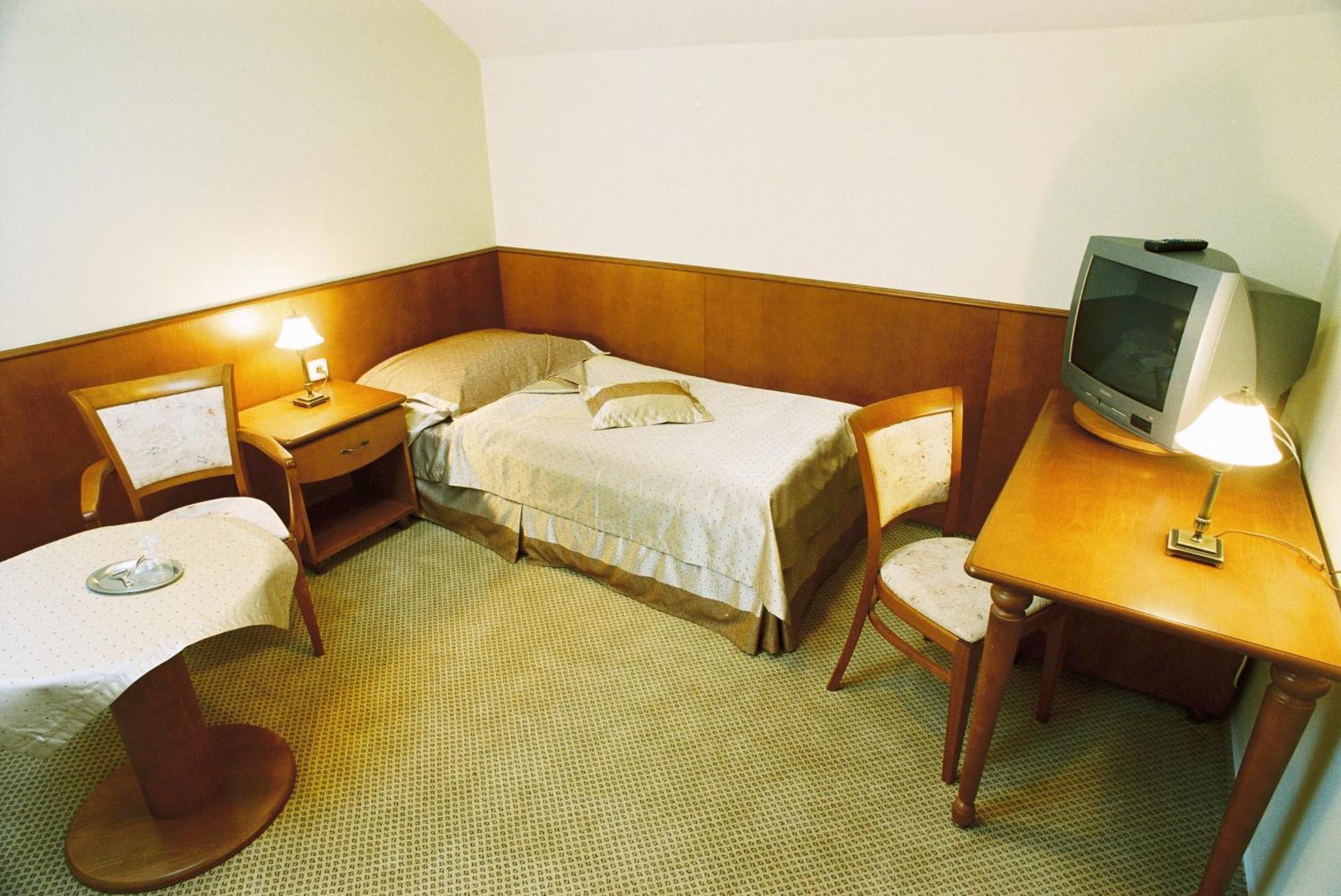 Park Hotel Tartuf Beladice Extérieur photo
