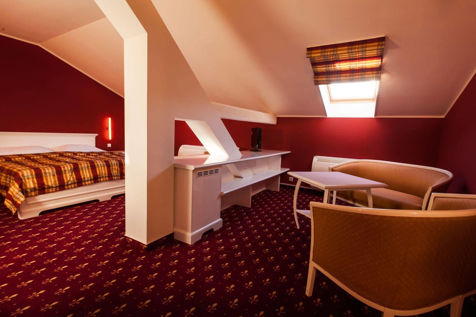 Park Hotel Tartuf Beladice Extérieur photo