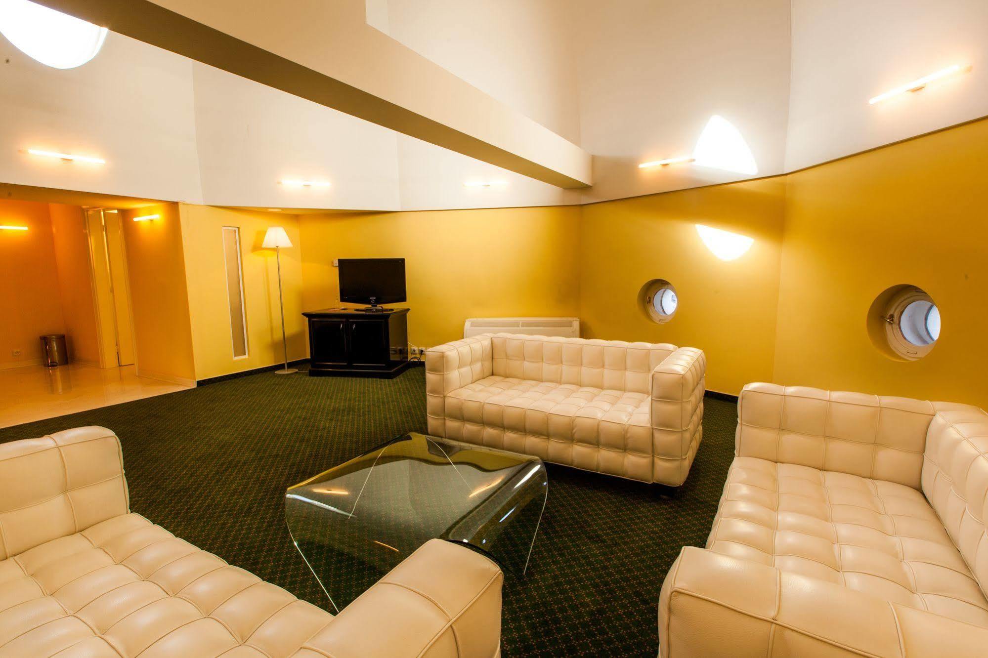Park Hotel Tartuf Beladice Extérieur photo